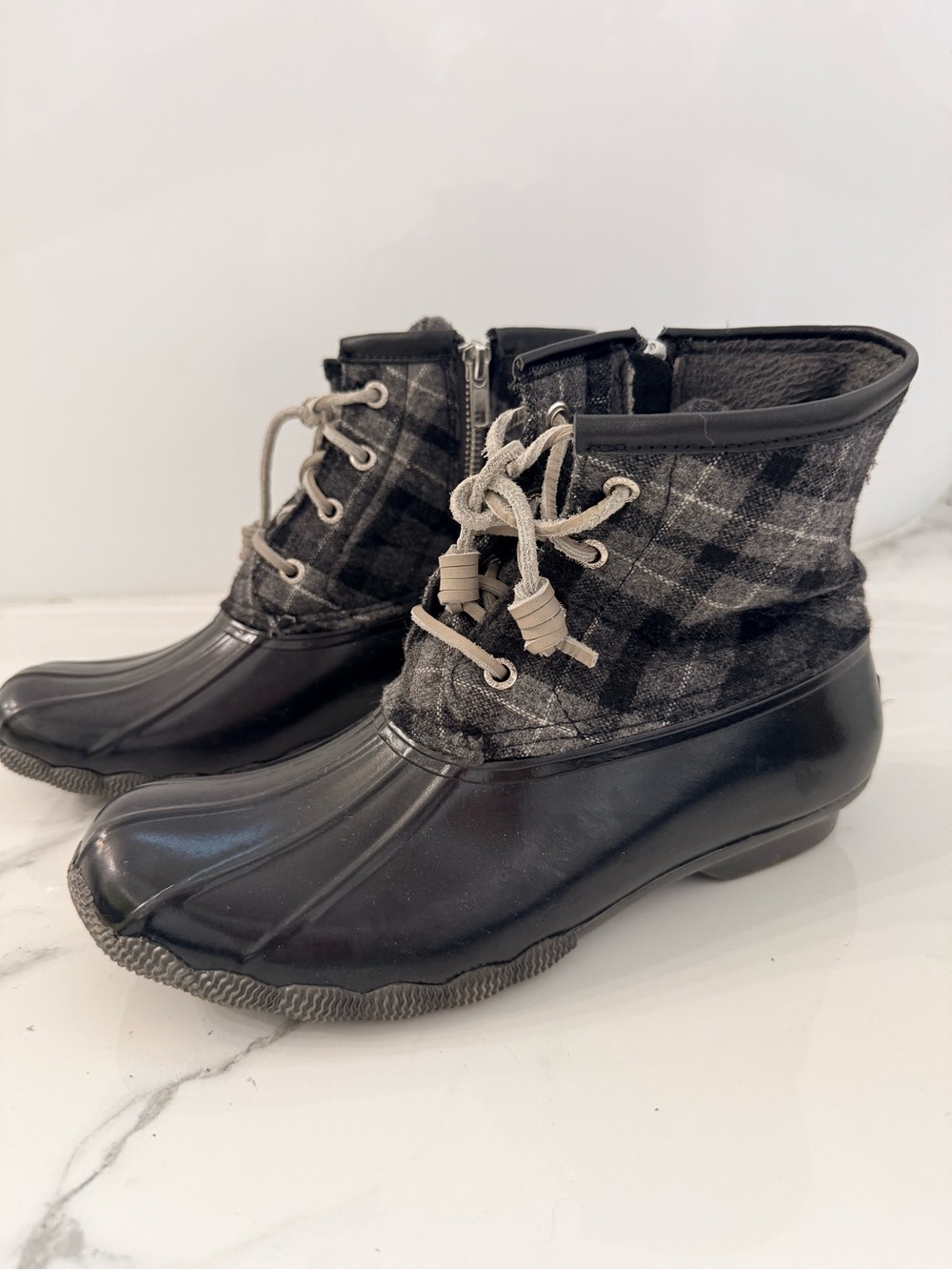 Sperry Saltwater Gray Wool Plaid Duck Boots Women's Size 8 STS91005